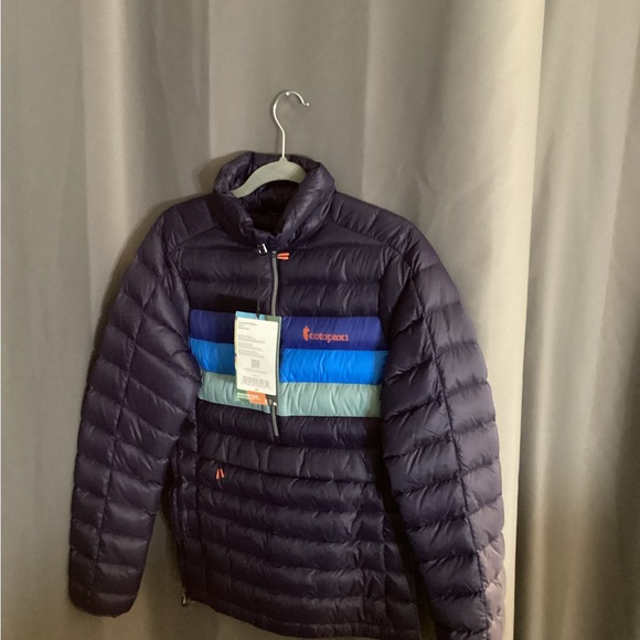 Cotopaxi Fuego Down Pullover in Navy and Blue